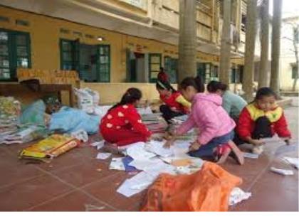 Bài giảng Đạo đức Lớp 4 - Bài 4: Tiết kiệm tiền của - Trường Tiểu học Tân Long Hội A